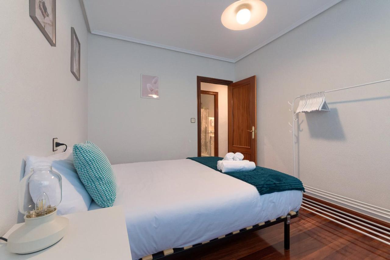Apartamento Vivienda Turistica Junto Al Ayuntamiento Bilbao Exterior foto